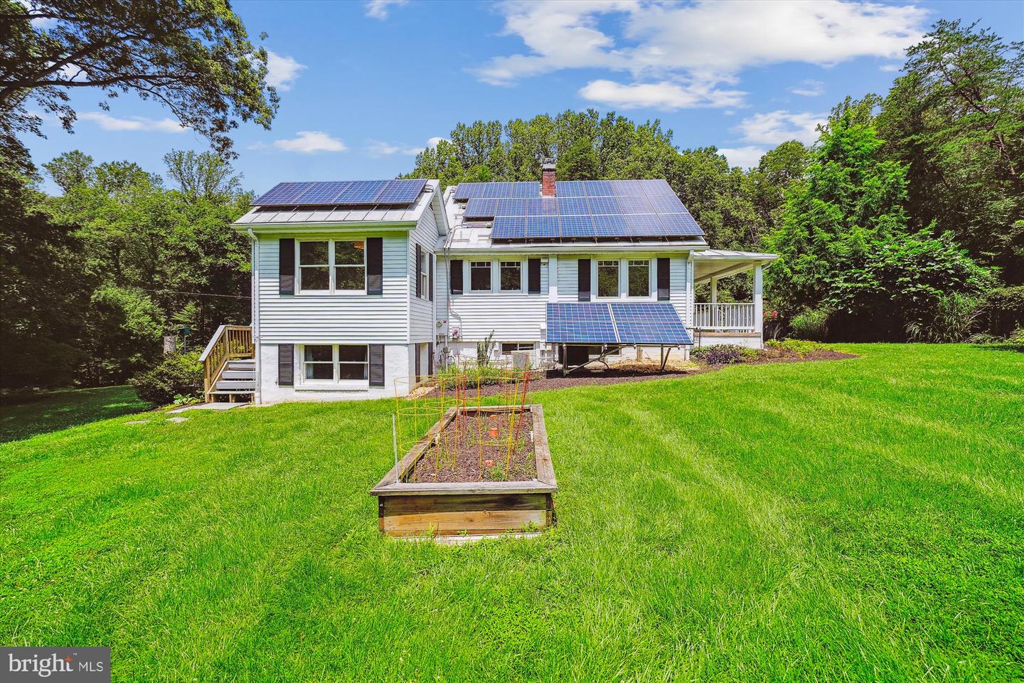 12377 HENDERSON RD, CLIFTON, Virginia 20124, 4 Bedrooms Bedrooms, ,2 BathroomsBathrooms,Residential,For sale,12377 HENDERSON RD,VAFX2256980 MLS # VAFX2256980
