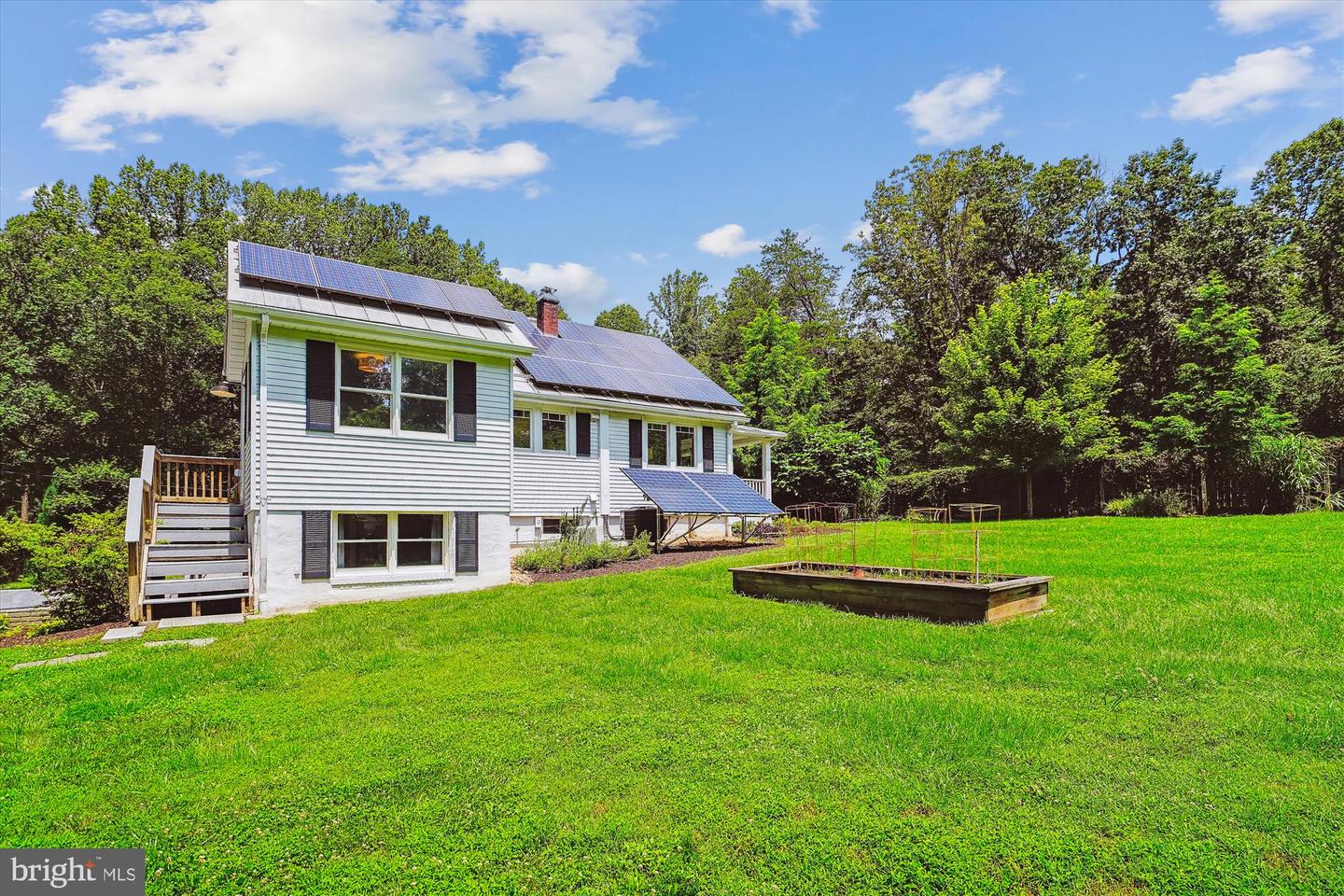 12377 HENDERSON RD, CLIFTON, Virginia 20124, 4 Bedrooms Bedrooms, ,2 BathroomsBathrooms,Residential,For sale,12377 HENDERSON RD,VAFX2256980 MLS # VAFX2256980