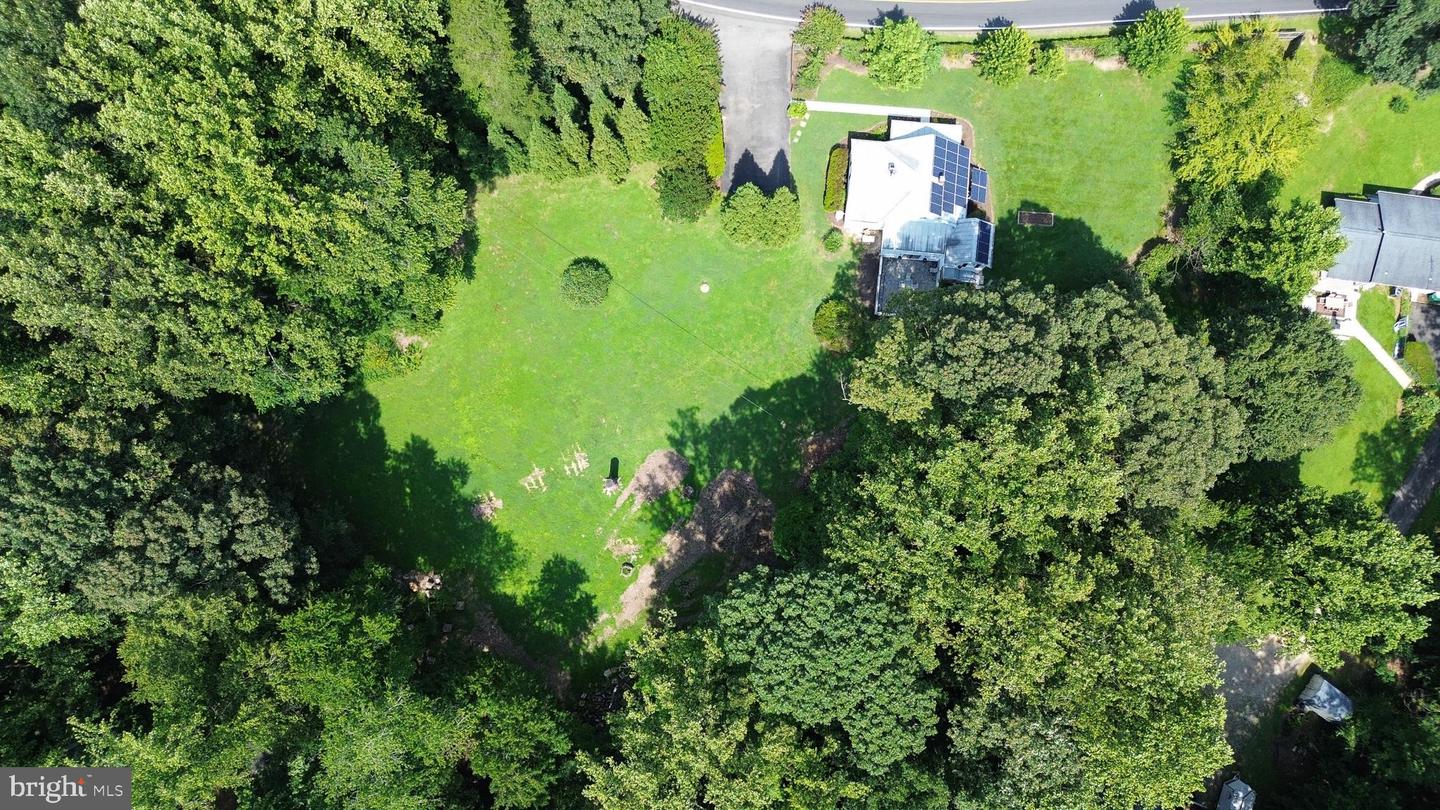 12377 HENDERSON RD, CLIFTON, Virginia 20124, 4 Bedrooms Bedrooms, ,2 BathroomsBathrooms,Residential,For sale,12377 HENDERSON RD,VAFX2256980 MLS # VAFX2256980