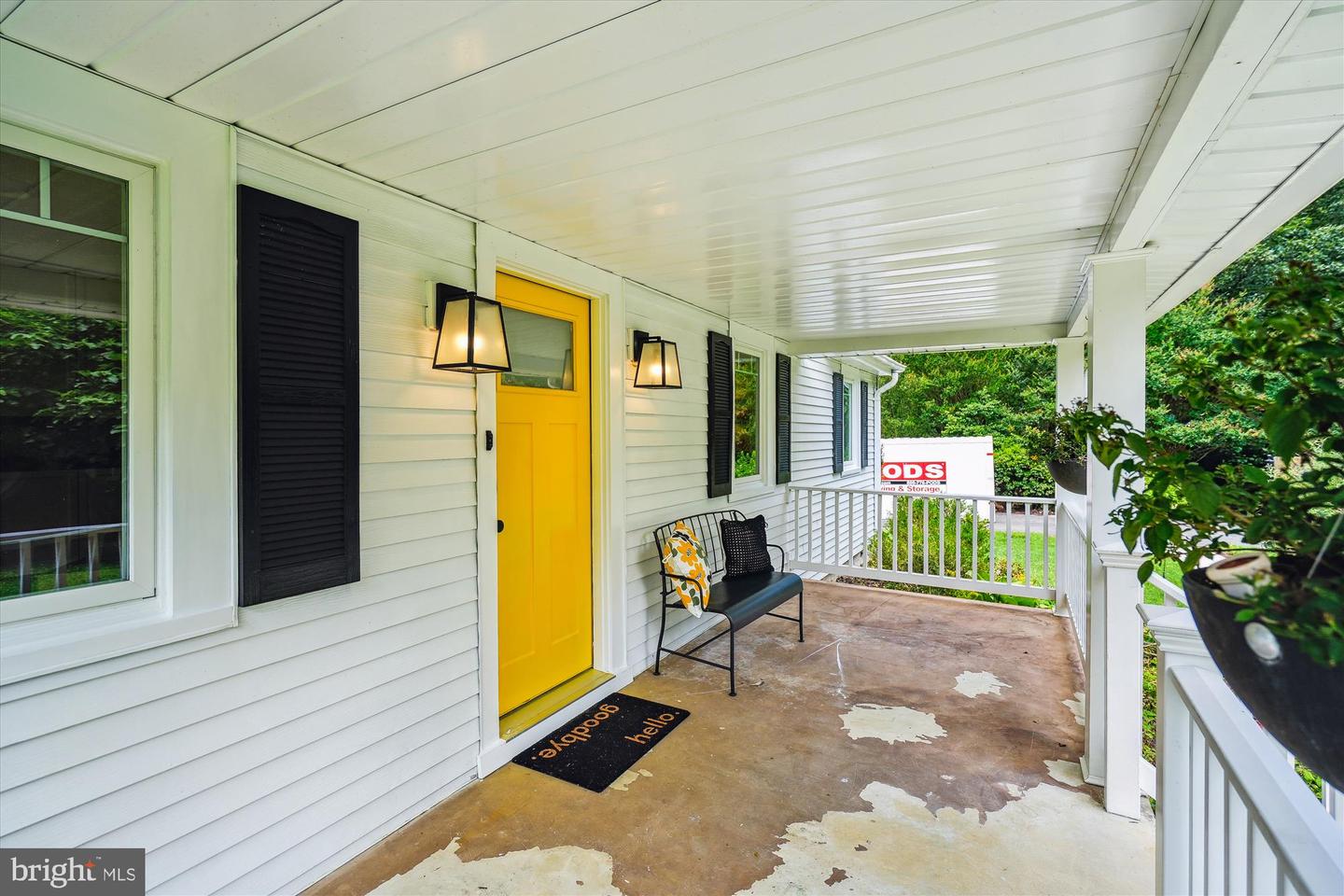 12377 HENDERSON RD, CLIFTON, Virginia 20124, 4 Bedrooms Bedrooms, ,2 BathroomsBathrooms,Residential,For sale,12377 HENDERSON RD,VAFX2256980 MLS # VAFX2256980