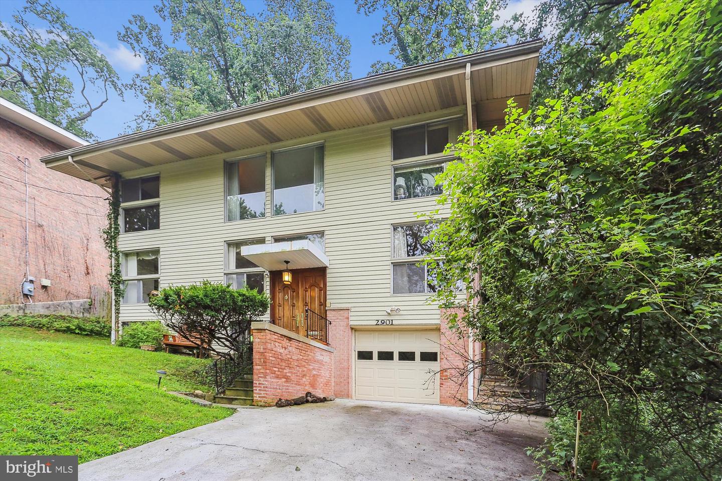 2901 HILLCREST DR SE, WASHINGTON, District Of Columbia 20020, 3 Bedrooms Bedrooms, ,2 BathroomsBathrooms,Residential,For sale,2901 HILLCREST DR SE,DCDC2211168 MLS # DCDC2211168