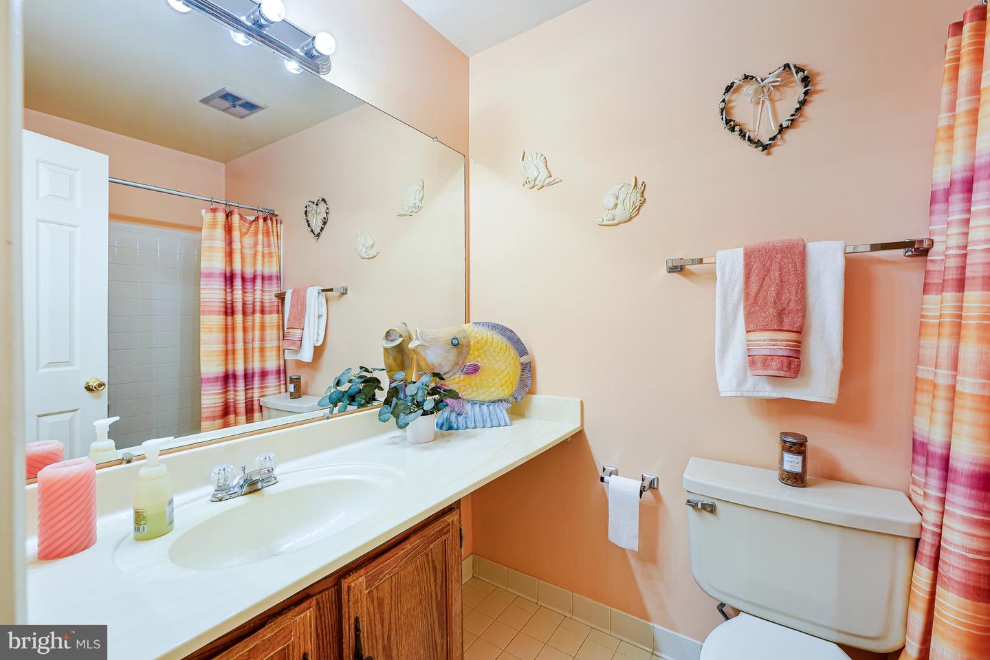 4305 WARNER LANE, CHANTILLY, Virginia 20151, 4 Bedrooms Bedrooms, ,3 BathroomsBathrooms,Residential,For sale,4305 WARNER LANE,VAFX2256604 MLS # VAFX2256604