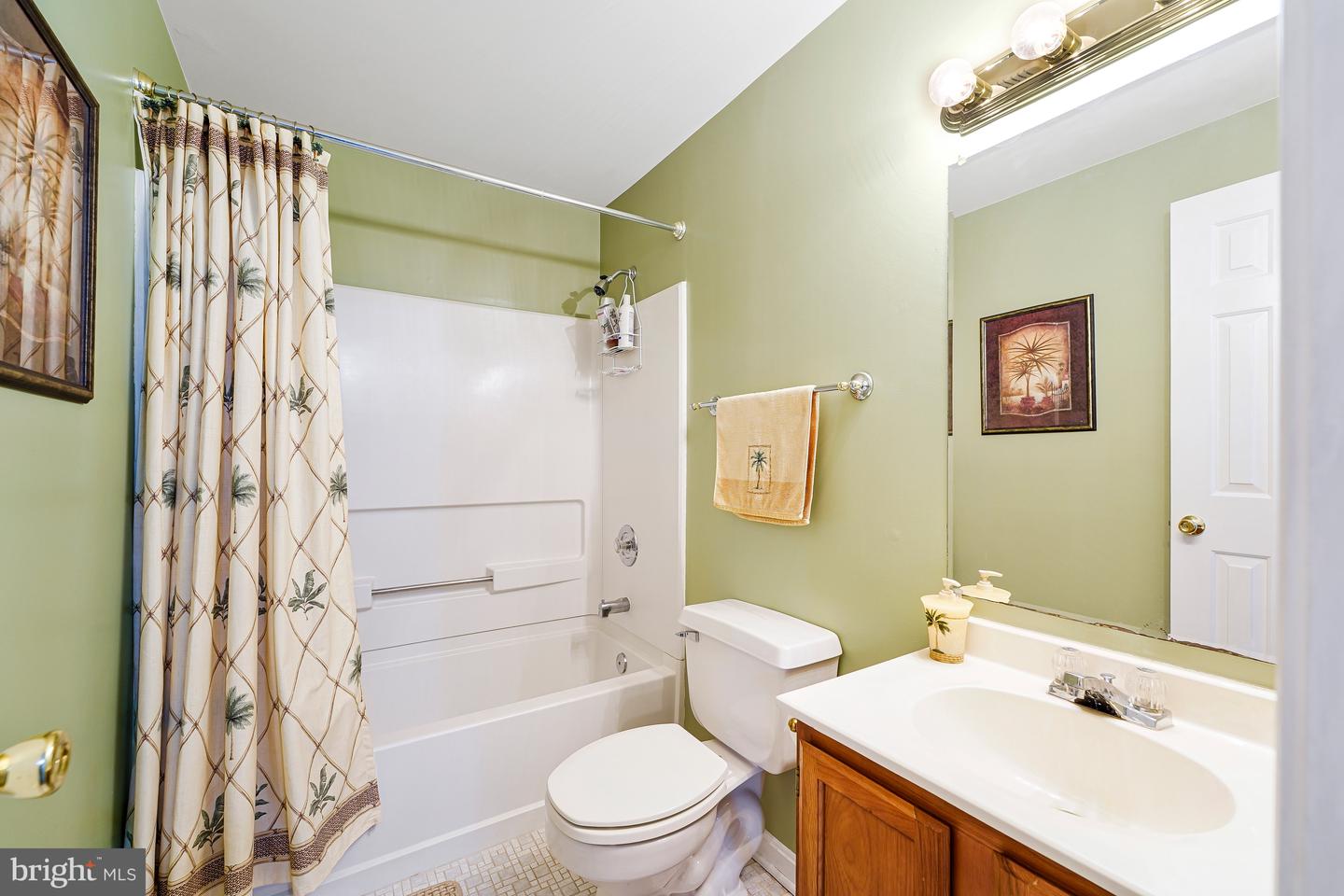 4305 WARNER LANE, CHANTILLY, Virginia 20151, 4 Bedrooms Bedrooms, ,3 BathroomsBathrooms,Residential,For sale,4305 WARNER LANE,VAFX2256604 MLS # VAFX2256604