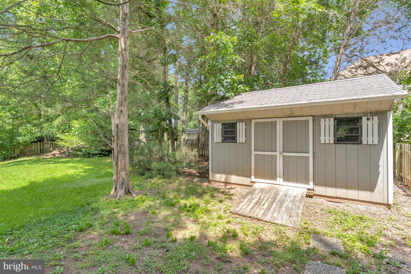 4305 WARNER LANE, CHANTILLY, Virginia 20151, 4 Bedrooms Bedrooms, ,3 BathroomsBathrooms,Residential,For sale,4305 WARNER LANE,VAFX2256604 MLS # VAFX2256604