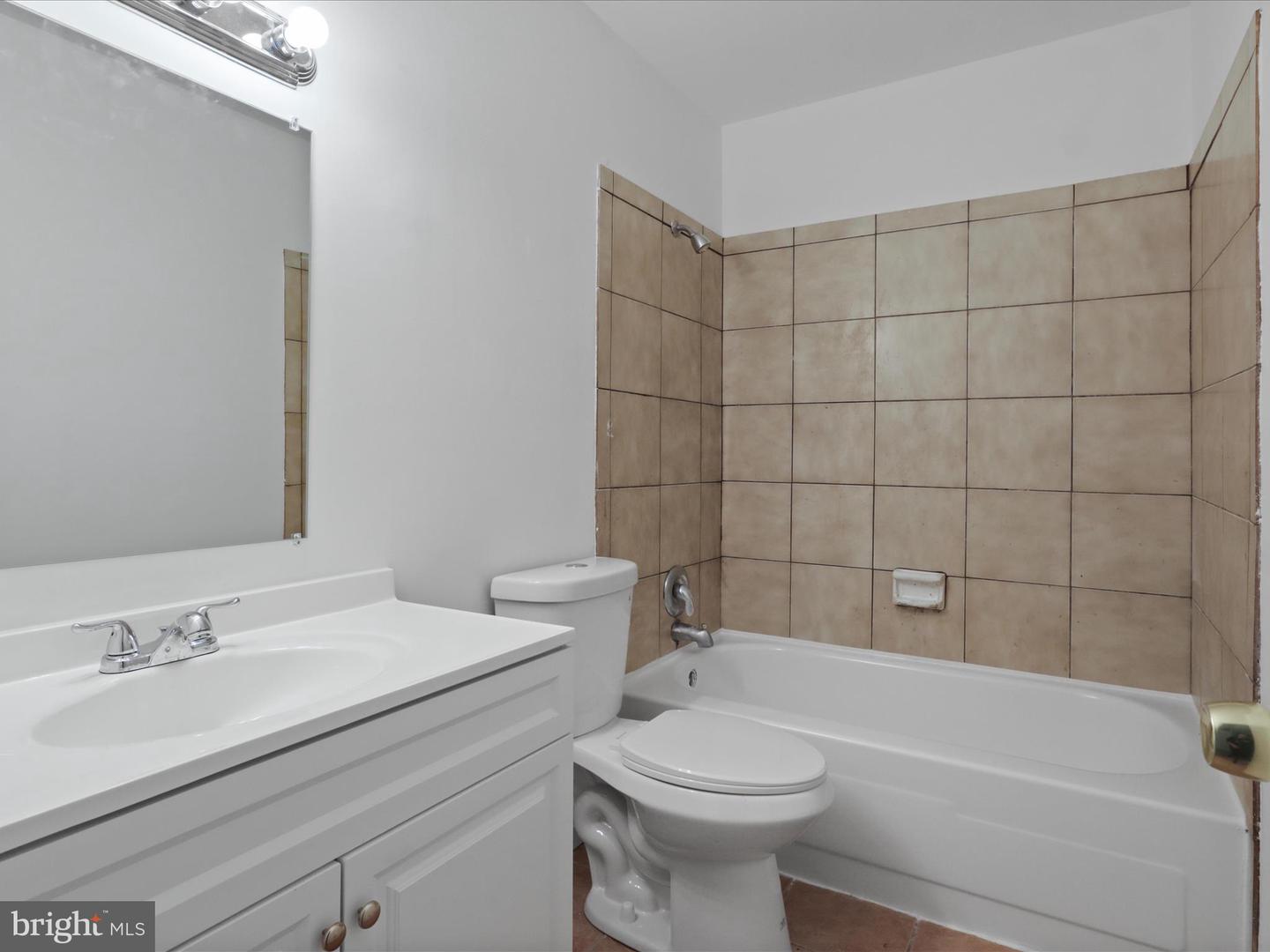 7505 BOSBURY CT, MANASSAS, Virginia 20111, 3 Bedrooms Bedrooms, 8 Rooms Rooms,1 BathroomBathrooms,Residential,For sale,7505 BOSBURY CT,VAPW2099720 MLS # VAPW2099720