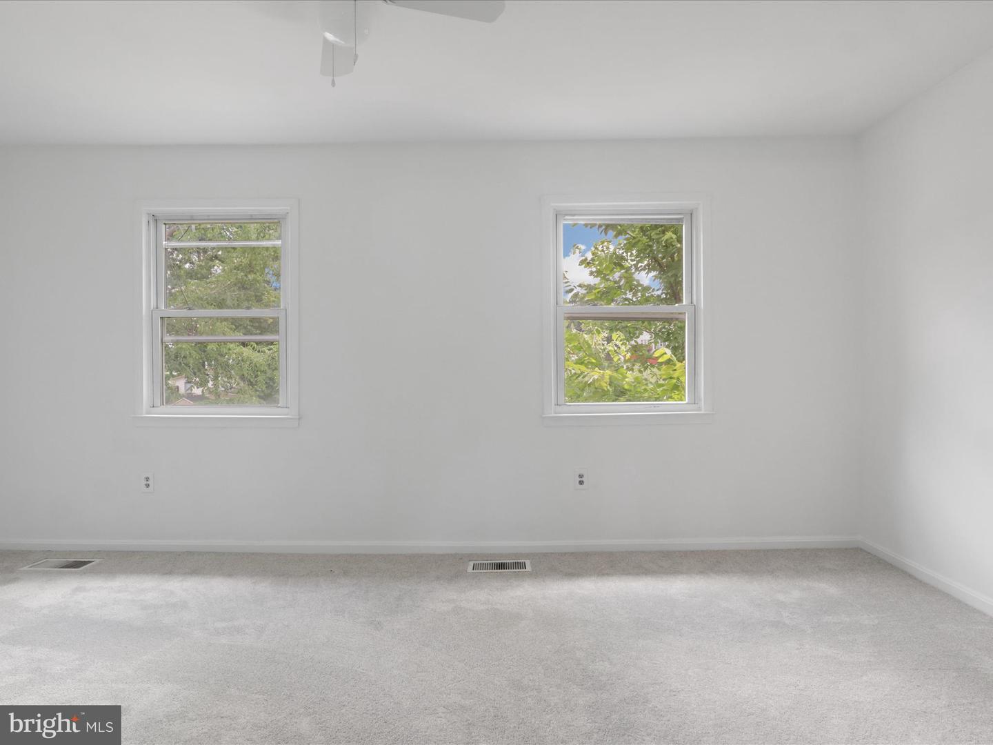 7505 BOSBURY CT, MANASSAS, Virginia 20111, 3 Bedrooms Bedrooms, 8 Rooms Rooms,1 BathroomBathrooms,Residential,For sale,7505 BOSBURY CT,VAPW2099720 MLS # VAPW2099720