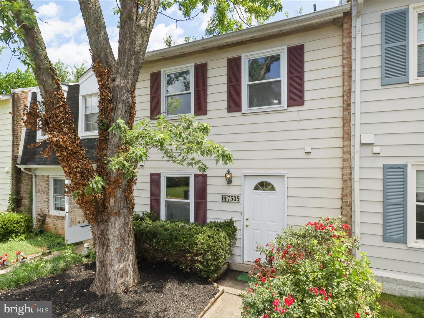 7505 BOSBURY CT, MANASSAS, Virginia 20111, 3 Bedrooms Bedrooms, 8 Rooms Rooms,1 BathroomBathrooms,Residential,For sale,7505 BOSBURY CT,VAPW2099720 MLS # VAPW2099720