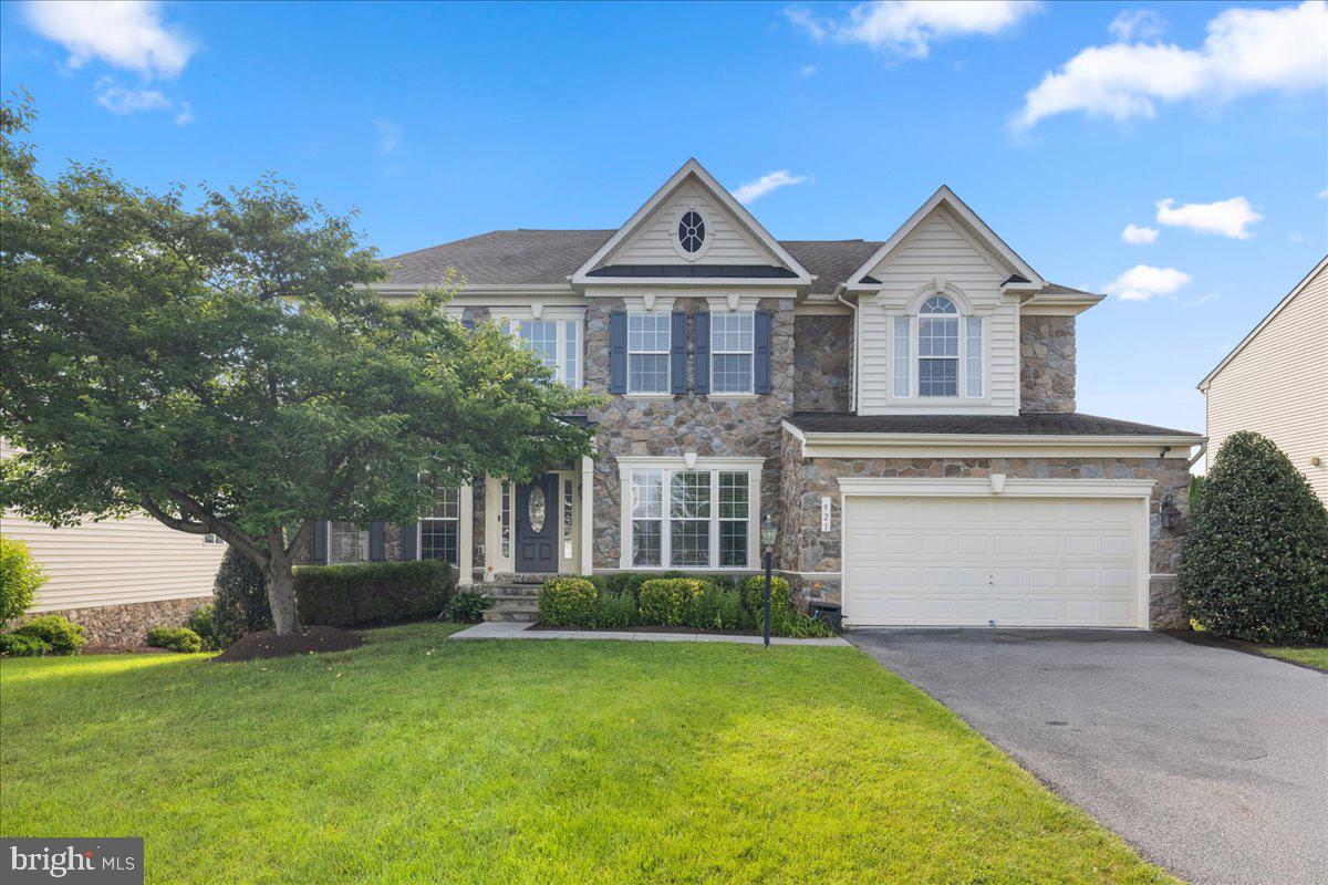 921 KENNEDY DR, WINCHESTER, Virginia 22601, 5 Bedrooms Bedrooms, ,4 BathroomsBathrooms,Residential,For sale,921 KENNEDY DR,VAWI2008744 MLS # VAWI2008744