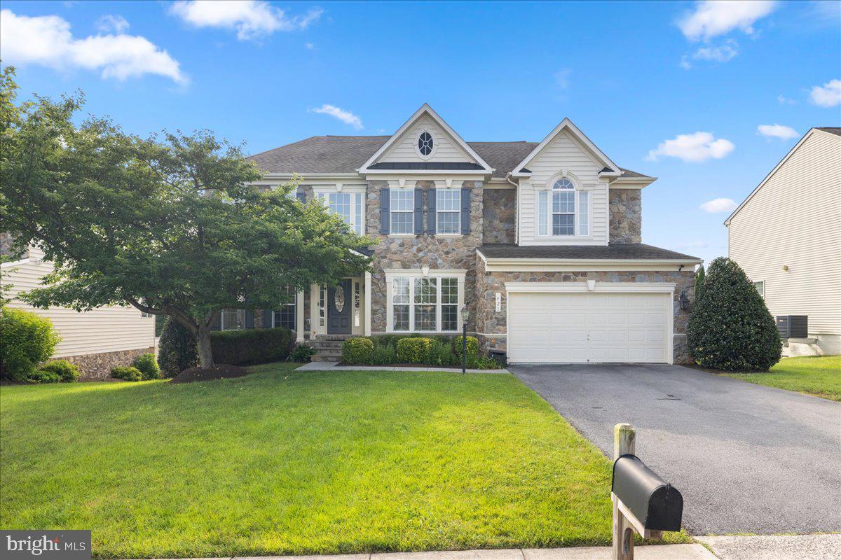 921 KENNEDY DR, WINCHESTER, Virginia 22601, 5 Bedrooms Bedrooms, ,4 BathroomsBathrooms,Residential,For sale,921 KENNEDY DR,VAWI2008744 MLS # VAWI2008744