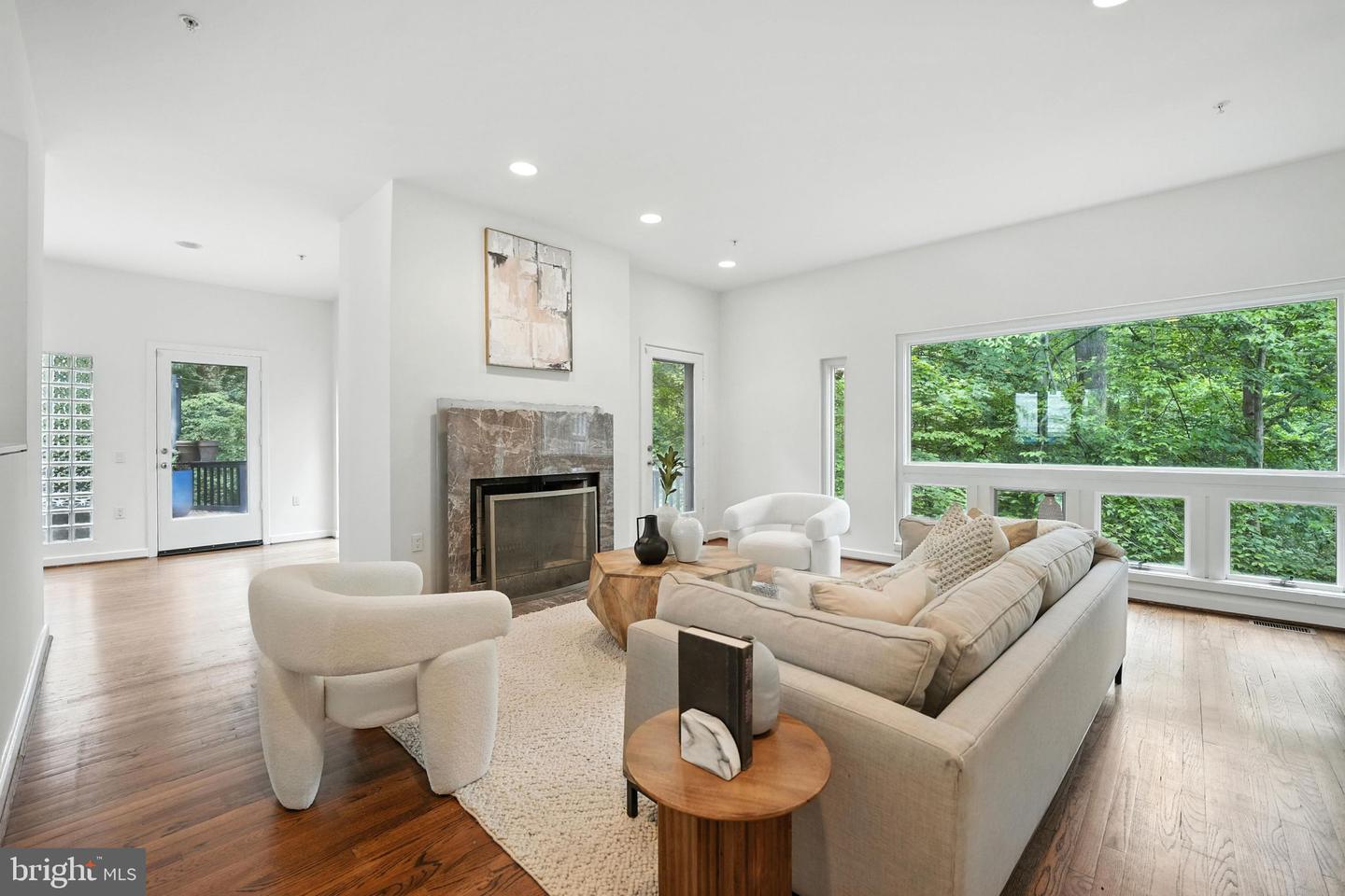6702 OREGON AVE NW, WASHINGTON, District Of Columbia 20015, 5 Bedrooms Bedrooms, ,4 BathroomsBathrooms,Residential,For sale,6702 OREGON AVE NW,DCDC2211592 MLS # DCDC2211592