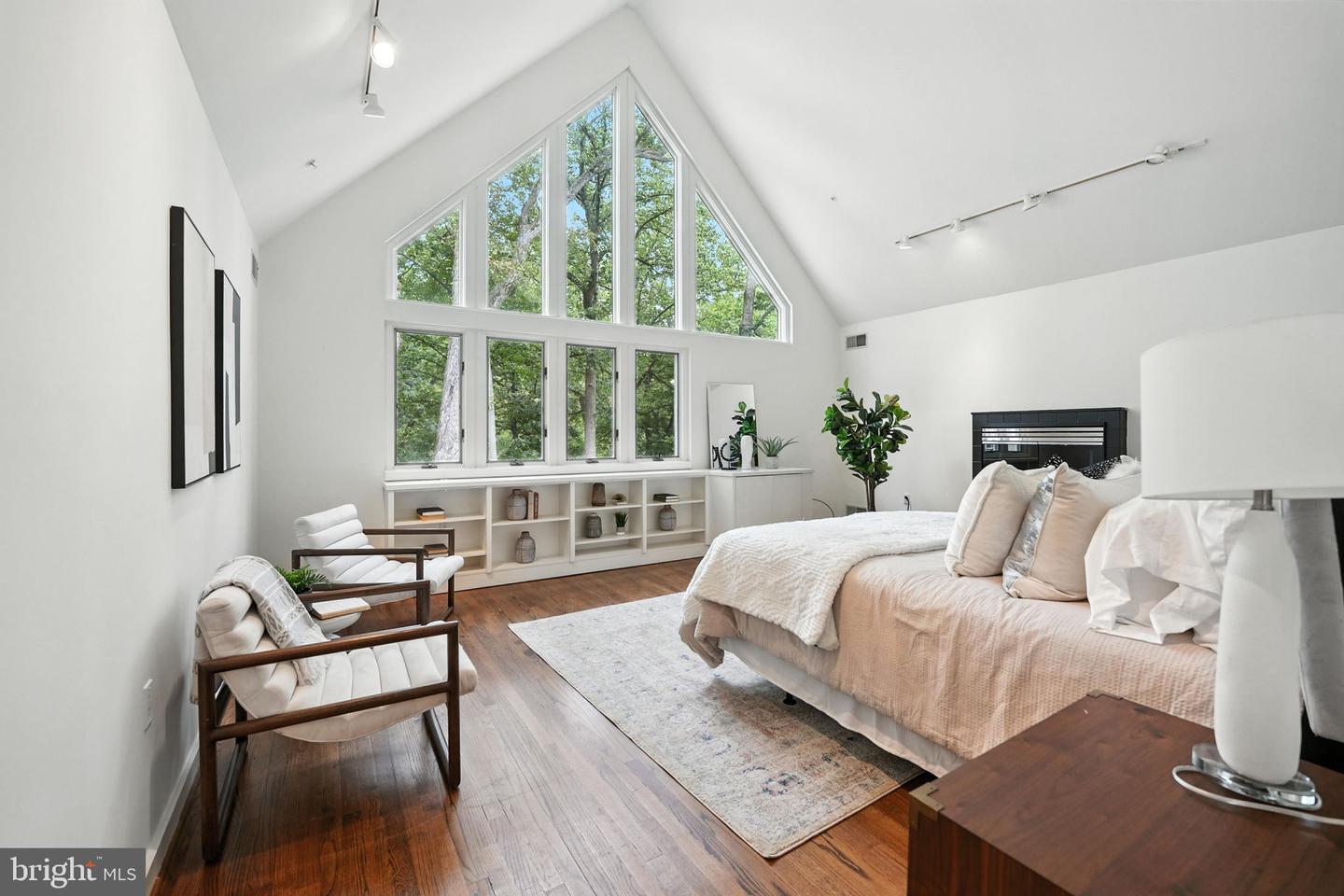 6702 OREGON AVE NW, WASHINGTON, District Of Columbia 20015, 5 Bedrooms Bedrooms, ,4 BathroomsBathrooms,Residential,For sale,6702 OREGON AVE NW,DCDC2211592 MLS # DCDC2211592