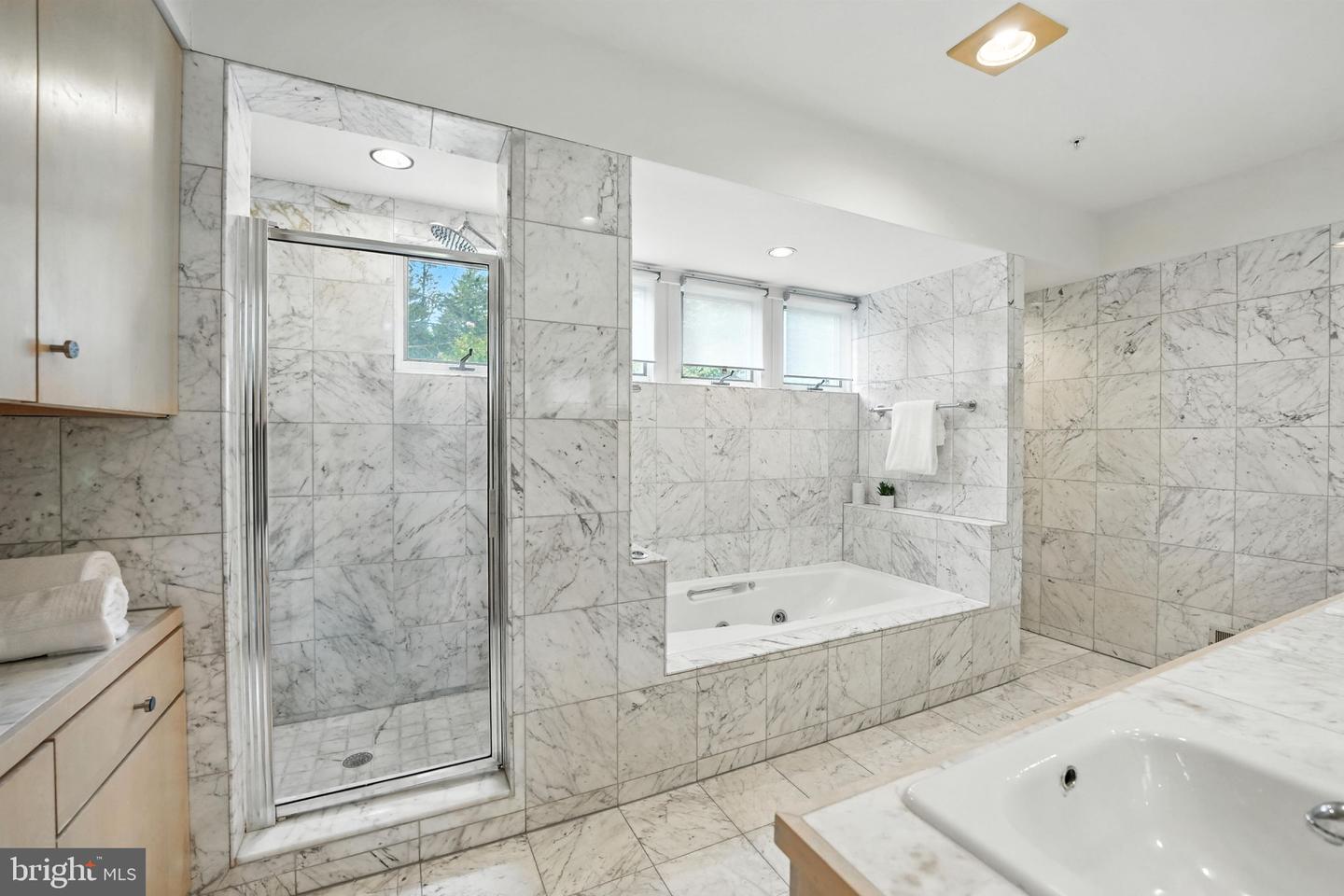 6702 OREGON AVE NW, WASHINGTON, District Of Columbia 20015, 5 Bedrooms Bedrooms, ,4 BathroomsBathrooms,Residential,For sale,6702 OREGON AVE NW,DCDC2211592 MLS # DCDC2211592
