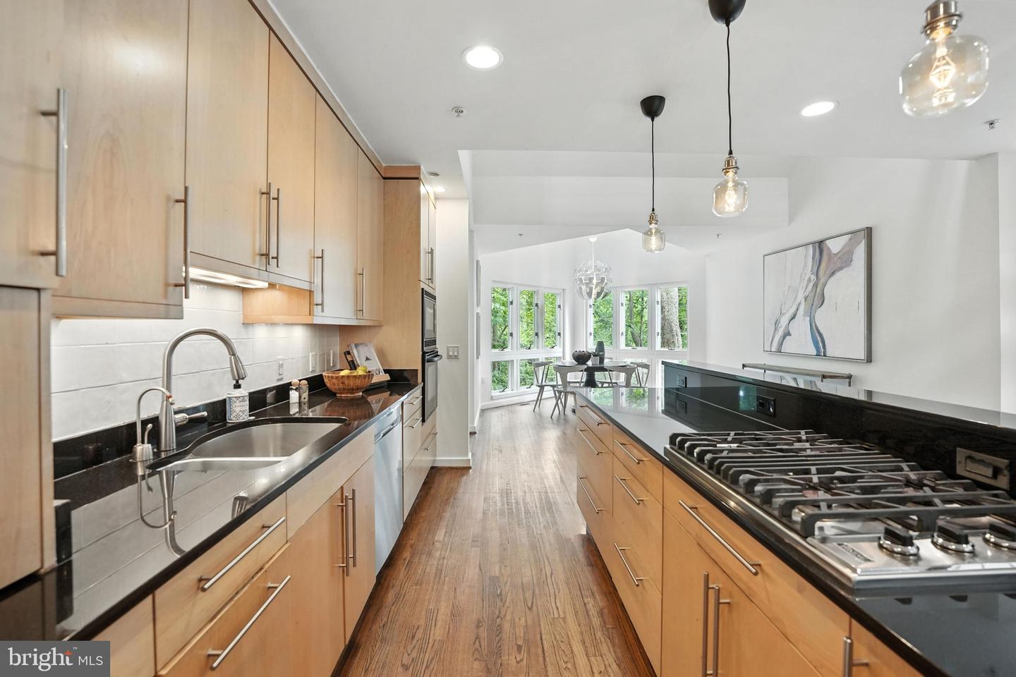 6702 OREGON AVE NW, WASHINGTON, District Of Columbia 20015, 5 Bedrooms Bedrooms, ,4 BathroomsBathrooms,Residential,For sale,6702 OREGON AVE NW,DCDC2211592 MLS # DCDC2211592