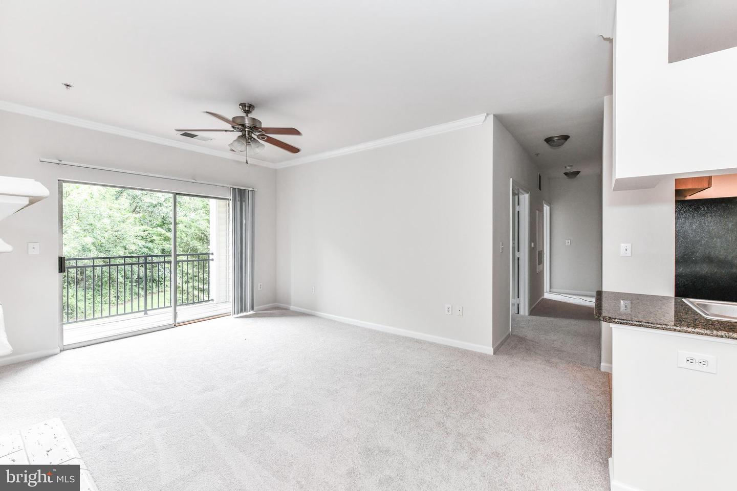 12953 CENTRE PARK CIR #222, HERNDON, Virginia 20171, 2 Bedrooms Bedrooms, ,1 BathroomBathrooms,Residential,For sale,12953 CENTRE PARK CIR #222,VAFX2256418 MLS # VAFX2256418