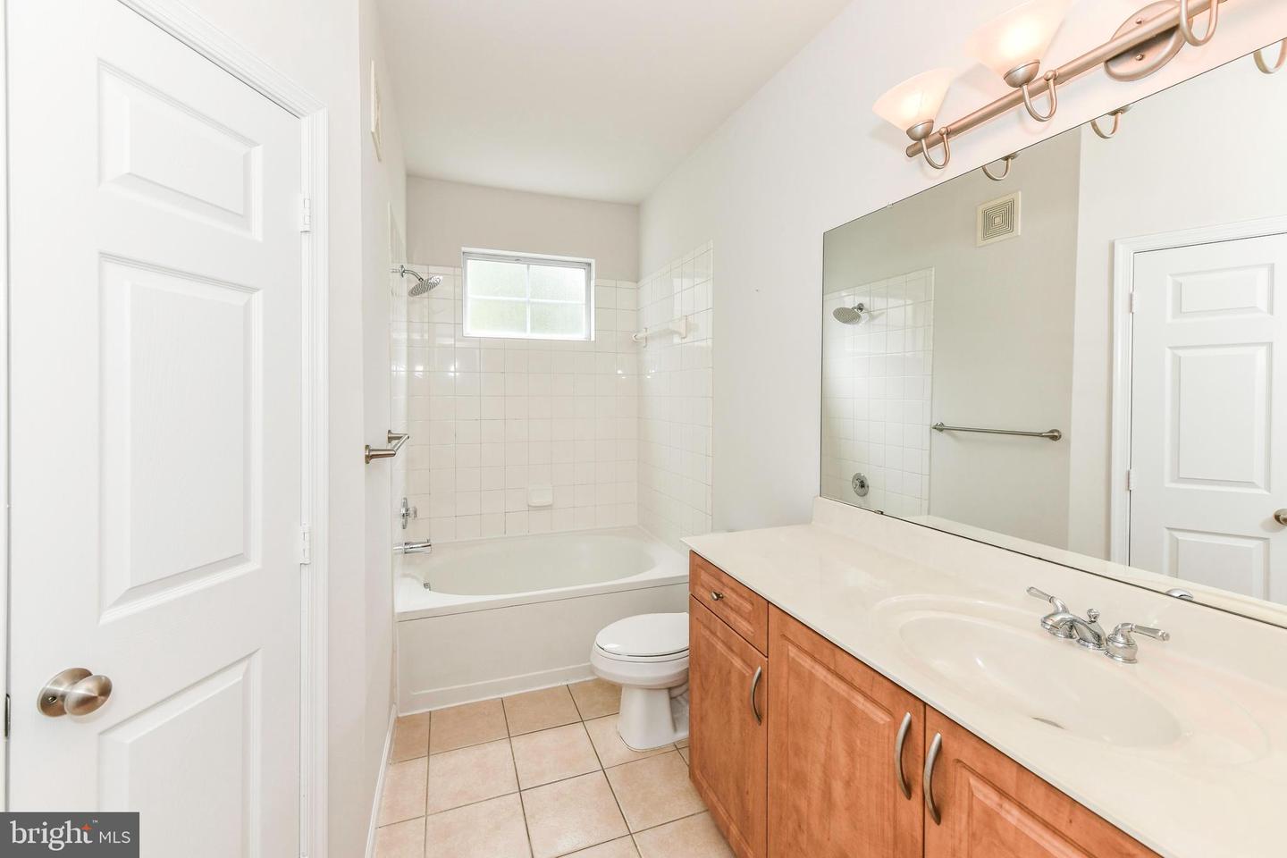 12953 CENTRE PARK CIR #222, HERNDON, Virginia 20171, 2 Bedrooms Bedrooms, ,1 BathroomBathrooms,Residential,For sale,12953 CENTRE PARK CIR #222,VAFX2256418 MLS # VAFX2256418