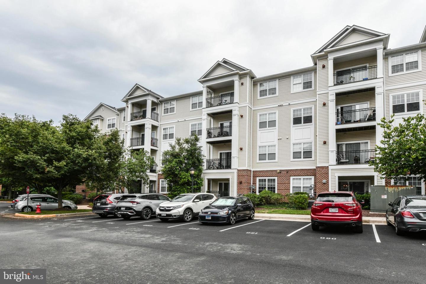 12953 CENTRE PARK CIR #222, HERNDON, Virginia 20171, 2 Bedrooms Bedrooms, ,1 BathroomBathrooms,Residential,For sale,12953 CENTRE PARK CIR #222,VAFX2256418 MLS # VAFX2256418