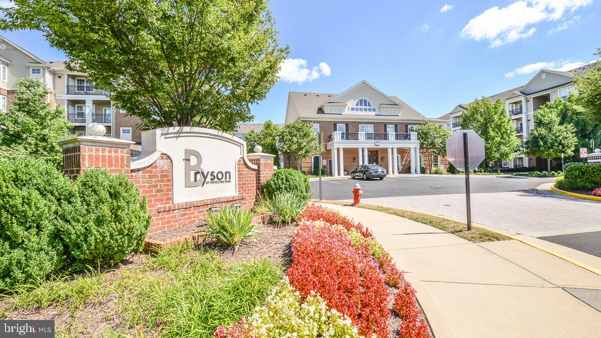 12953 CENTRE PARK CIR #222, HERNDON, Virginia 20171, 2 Bedrooms Bedrooms, ,1 BathroomBathrooms,Residential,For sale,12953 CENTRE PARK CIR #222,VAFX2256418 MLS # VAFX2256418