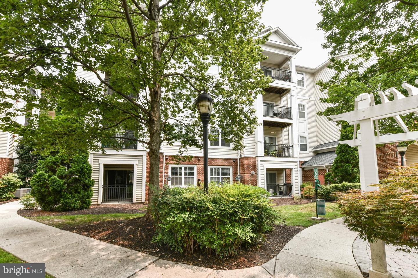 12953 CENTRE PARK CIR #222, HERNDON, Virginia 20171, 2 Bedrooms Bedrooms, ,1 BathroomBathrooms,Residential,For sale,12953 CENTRE PARK CIR #222,VAFX2256418 MLS # VAFX2256418