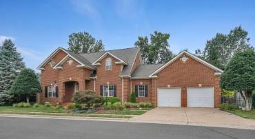243 CARRIAGE CHASE CIR, WARRENTON, Virginia 20186, 5 Bedrooms Bedrooms, ,4 BathroomsBathrooms,Residential,For sale,243 CARRIAGE CHASE CIR,VAFQ2017530 MLS # VAFQ2017530