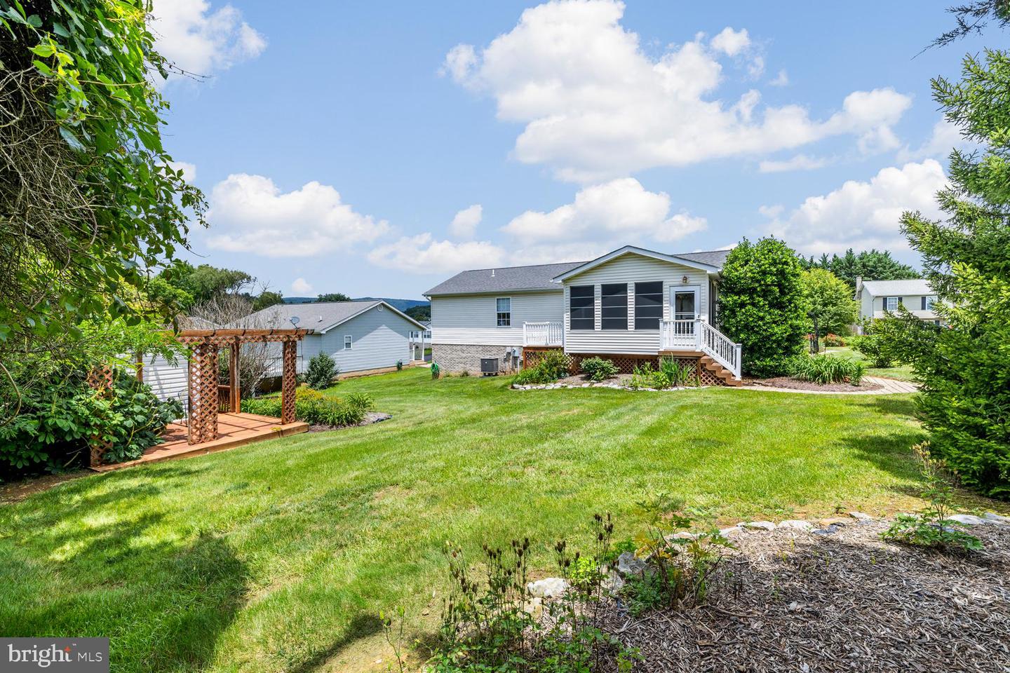 62 DORAL DR, MAURERTOWN, Virginia 22644, 3 Bedrooms Bedrooms, ,2 BathroomsBathrooms,Residential,For sale,62 DORAL DR,VASH2012038 MLS # VASH2012038