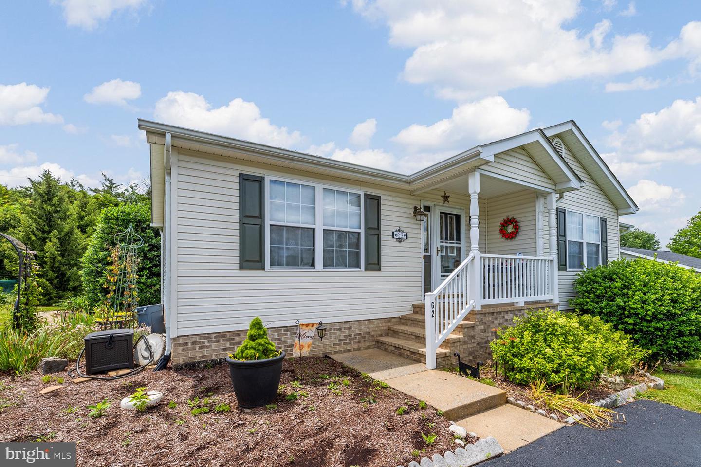 62 DORAL DR, MAURERTOWN, Virginia 22644, 3 Bedrooms Bedrooms, ,2 BathroomsBathrooms,Residential,For sale,62 DORAL DR,VASH2012038 MLS # VASH2012038