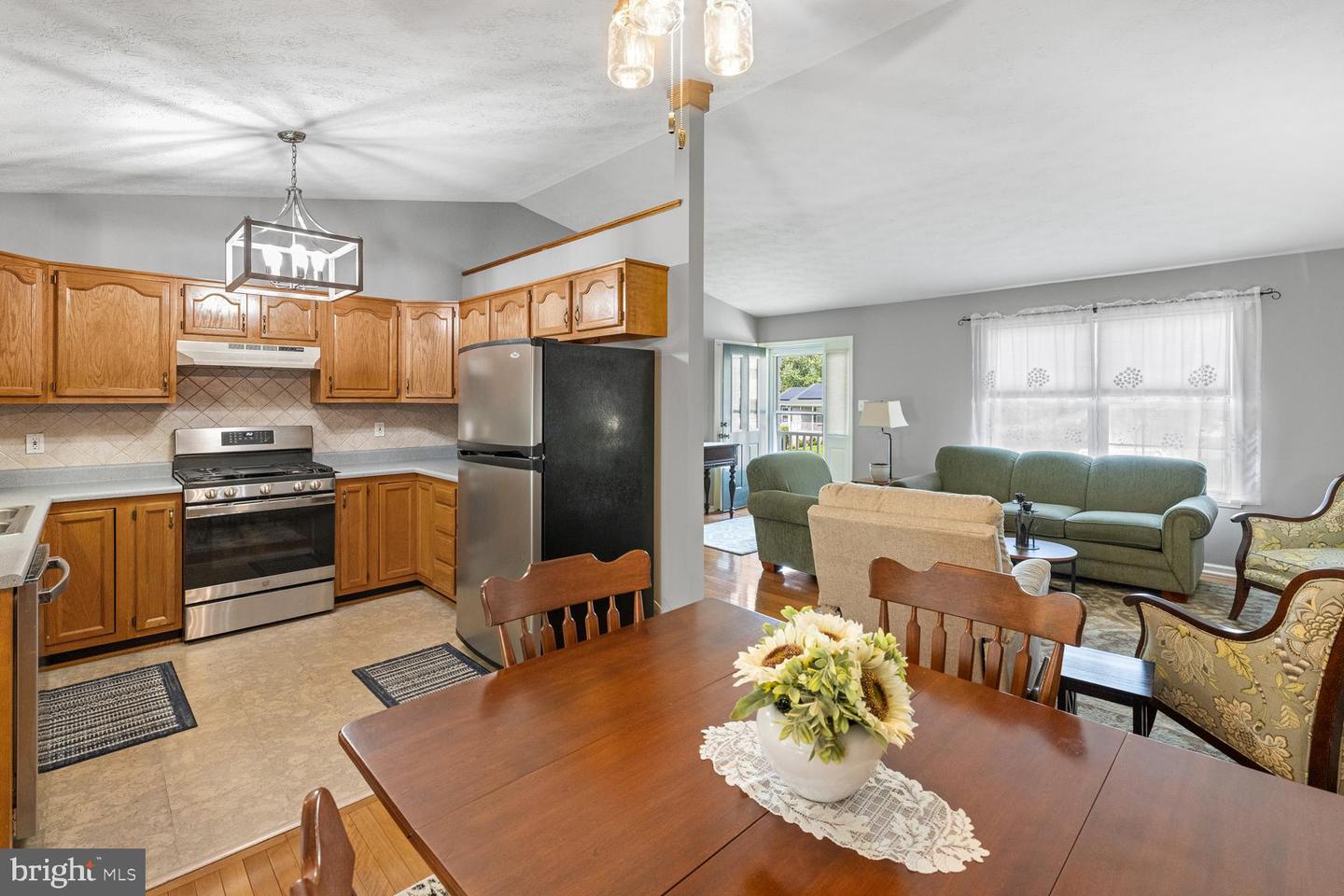 62 DORAL DR, MAURERTOWN, Virginia 22644, 3 Bedrooms Bedrooms, ,2 BathroomsBathrooms,Residential,For sale,62 DORAL DR,VASH2012038 MLS # VASH2012038