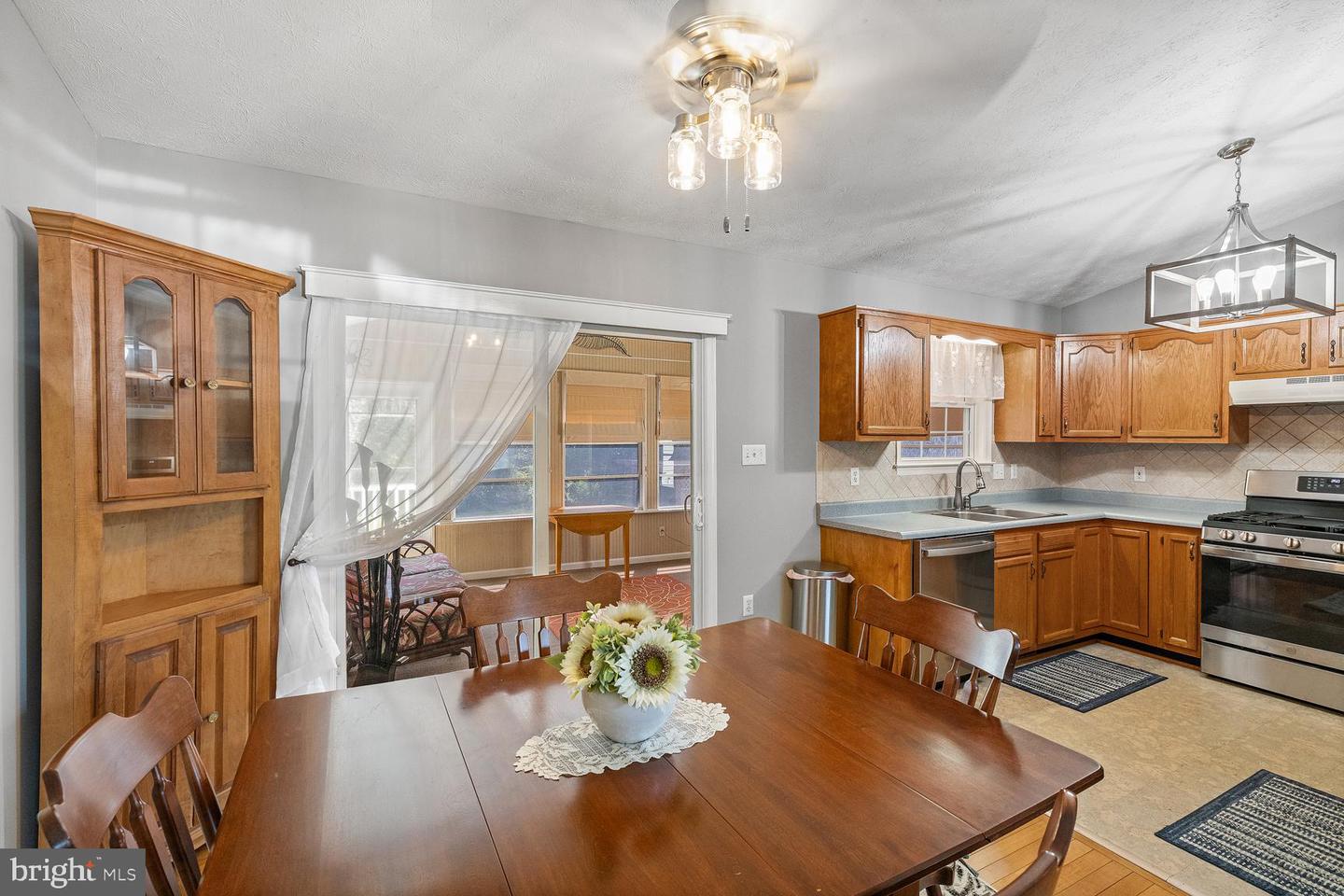 62 DORAL DR, MAURERTOWN, Virginia 22644, 3 Bedrooms Bedrooms, ,2 BathroomsBathrooms,Residential,For sale,62 DORAL DR,VASH2012038 MLS # VASH2012038