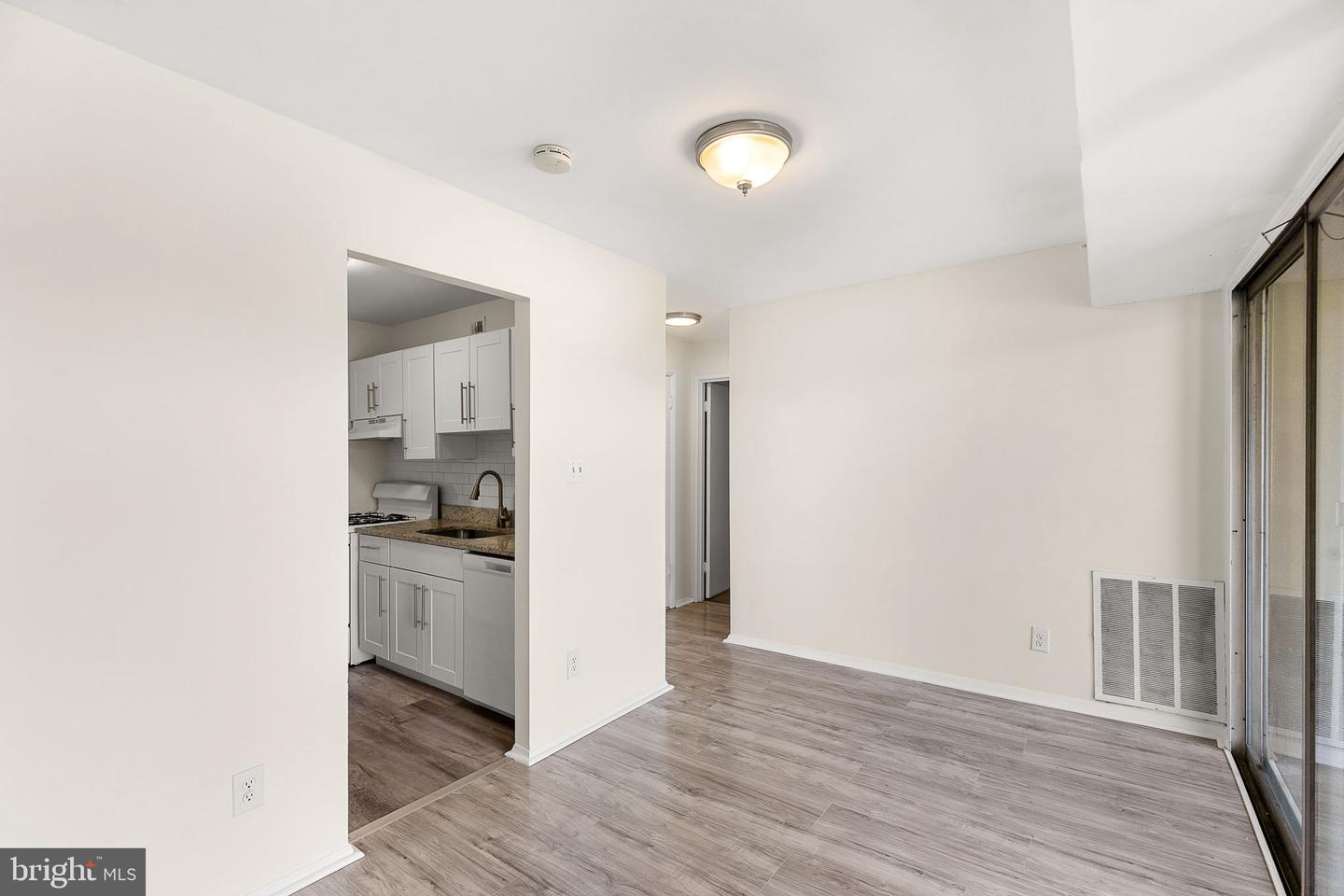 8001 CHANUTE PL #15, FALLS CHURCH, Virginia 22042, 1 Bedroom Bedrooms, ,1 BathroomBathrooms,Residential,For sale,8001 CHANUTE PL #15,VAFX2256700 MLS # VAFX2256700