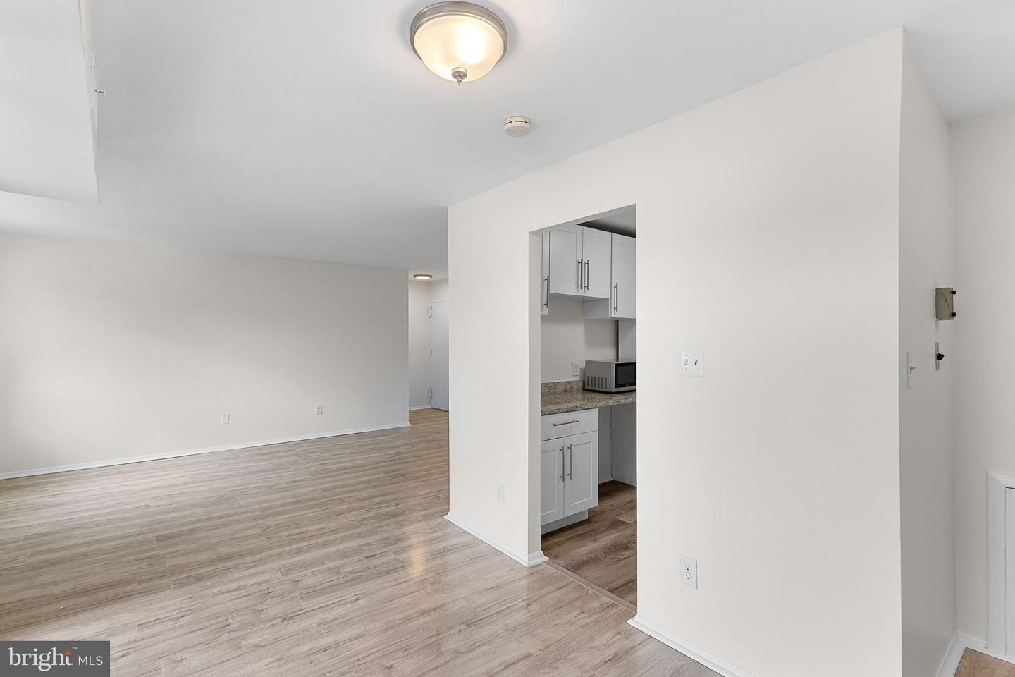 8001 CHANUTE PL #15, FALLS CHURCH, Virginia 22042, 1 Bedroom Bedrooms, ,1 BathroomBathrooms,Residential,For sale,8001 CHANUTE PL #15,VAFX2256700 MLS # VAFX2256700
