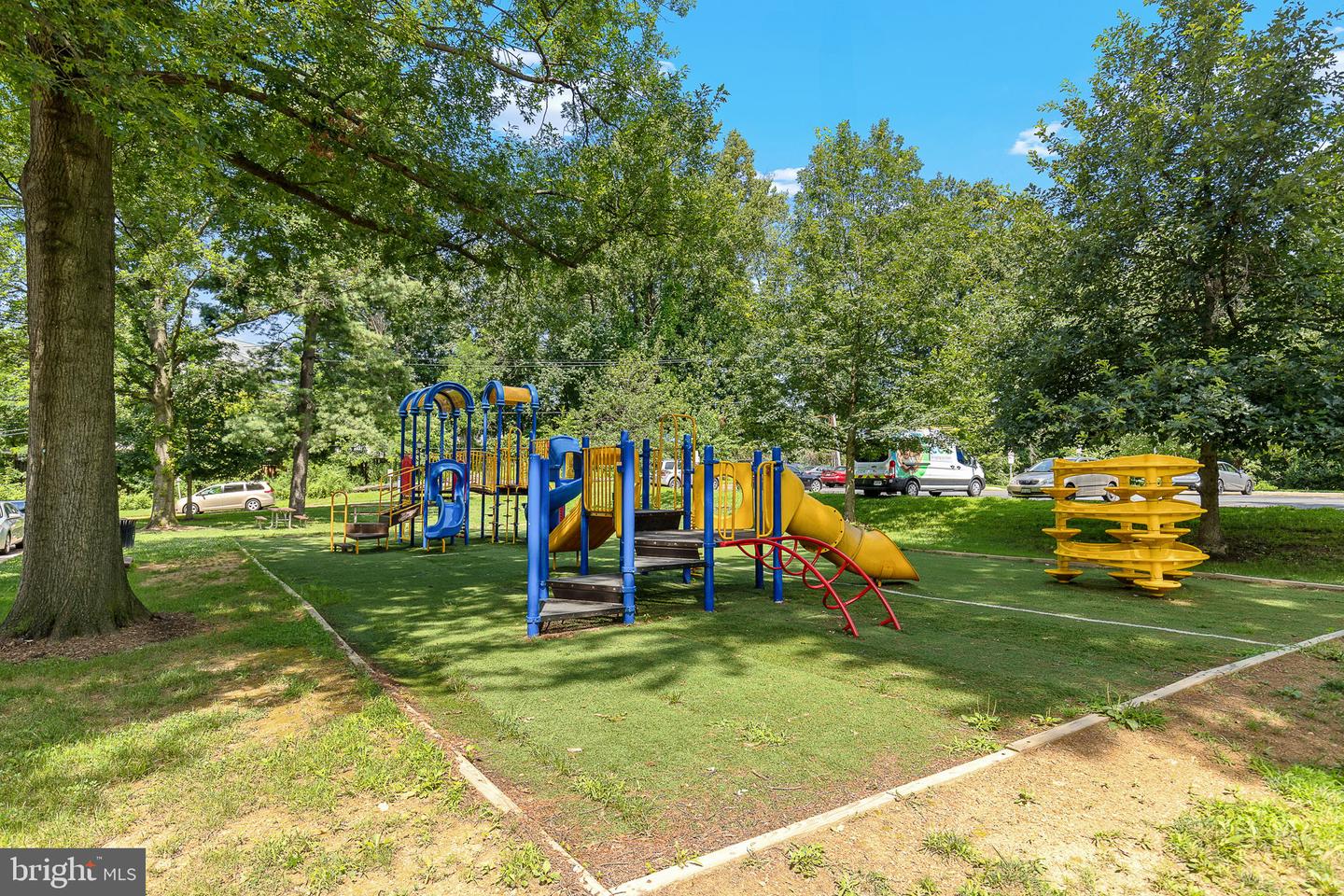 8001 CHANUTE PL #15, FALLS CHURCH, Virginia 22042, 1 Bedroom Bedrooms, ,1 BathroomBathrooms,Residential,For sale,8001 CHANUTE PL #15,VAFX2256700 MLS # VAFX2256700