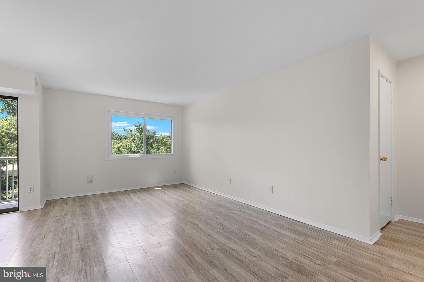 8001 CHANUTE PL #15, FALLS CHURCH, Virginia 22042, 1 Bedroom Bedrooms, ,1 BathroomBathrooms,Residential,For sale,8001 CHANUTE PL #15,VAFX2256700 MLS # VAFX2256700