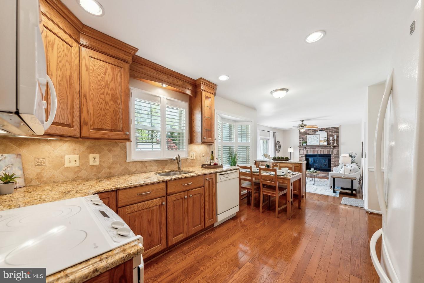 8312 TIMBER BROOK LN, SPRINGFIELD, Virginia 22153, 3 Bedrooms Bedrooms, ,2 BathroomsBathrooms,Residential,For sale,8312 TIMBER BROOK LN,VAFX2256792 MLS # VAFX2256792