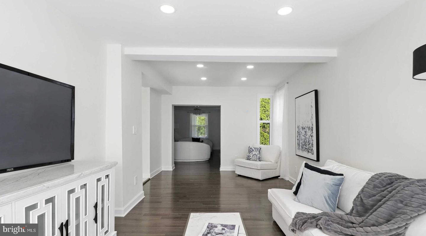 7746 16TH ST NW, WASHINGTON, District Of Columbia 20012, 7 Bedrooms Bedrooms, ,5 BathroomsBathrooms,Residential,For sale,7746 16TH ST NW,DCDC2211310 MLS # DCDC2211310