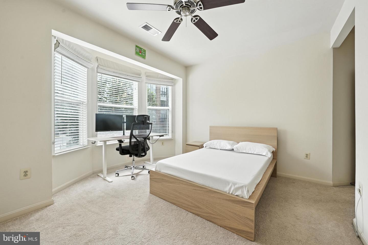 2665 PROSPERITY AVE #211, FAIRFAX, Virginia 22031, 2 Bedrooms Bedrooms, ,2 BathroomsBathrooms,Residential,For sale,2665 PROSPERITY AVE #211,VAFX2256896 MLS # VAFX2256896
