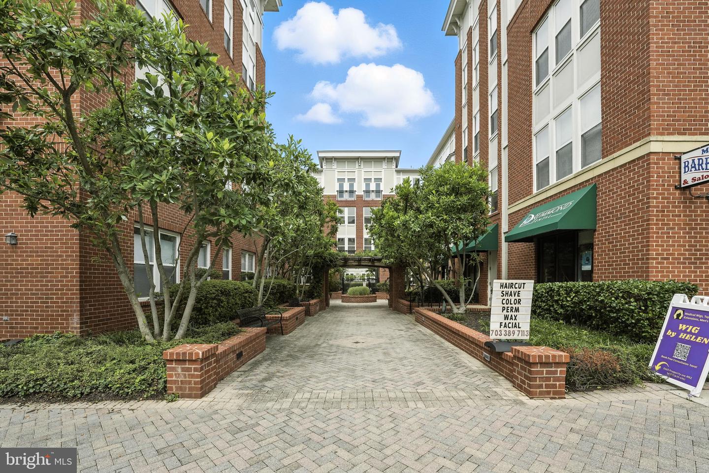 2665 PROSPERITY AVE #211, FAIRFAX, Virginia 22031, 2 Bedrooms Bedrooms, ,2 BathroomsBathrooms,Residential,For sale,2665 PROSPERITY AVE #211,VAFX2256896 MLS # VAFX2256896