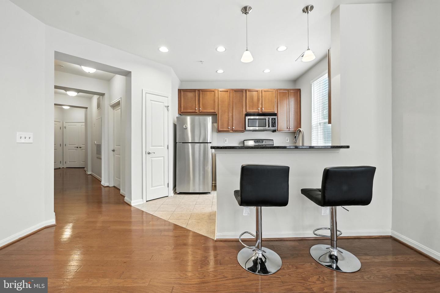 2665 PROSPERITY AVE #211, FAIRFAX, Virginia 22031, 2 Bedrooms Bedrooms, ,2 BathroomsBathrooms,Residential,For sale,2665 PROSPERITY AVE #211,VAFX2256896 MLS # VAFX2256896