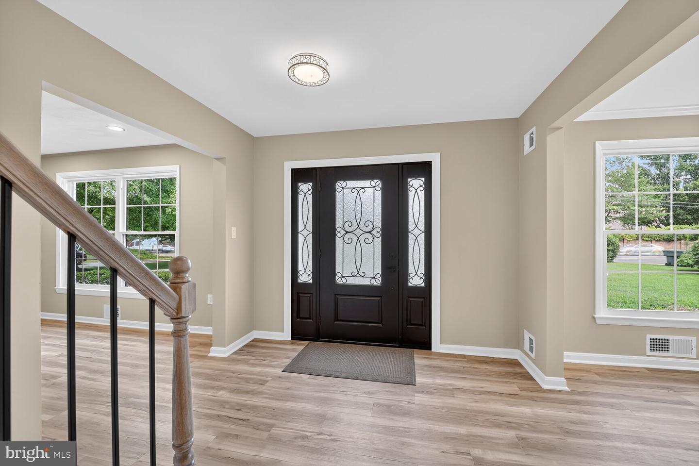 520 N QUAKER LN, ALEXANDRIA, Virginia 22304, 4 Bedrooms Bedrooms, ,2 BathroomsBathrooms,Residential,For sale,520 N QUAKER LN,VAAX2047730 MLS # VAAX2047730