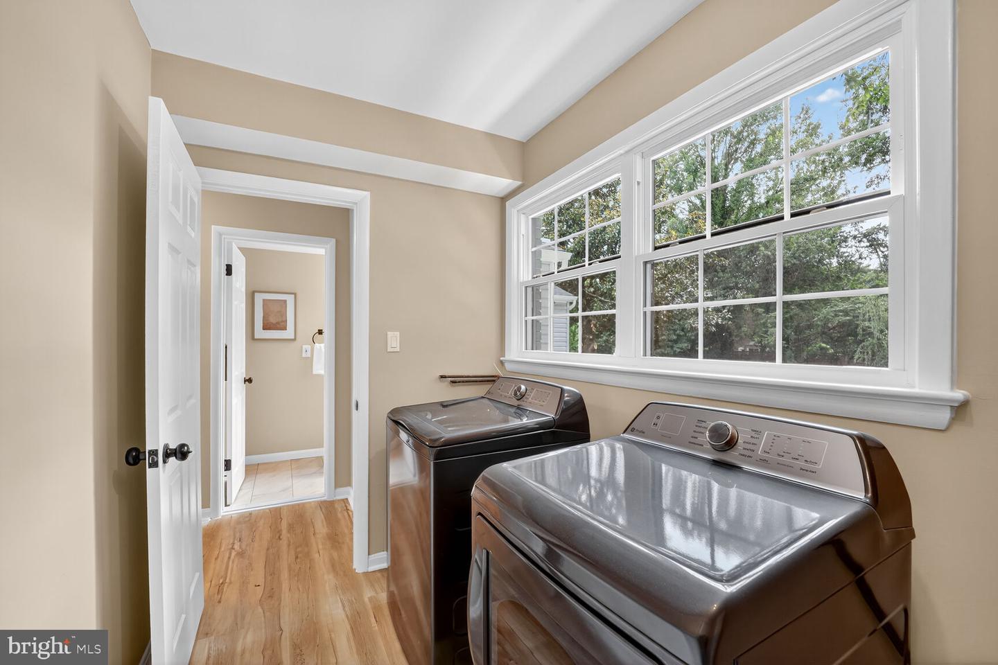 520 N QUAKER LN, ALEXANDRIA, Virginia 22304, 4 Bedrooms Bedrooms, ,2 BathroomsBathrooms,Residential,For sale,520 N QUAKER LN,VAAX2047730 MLS # VAAX2047730