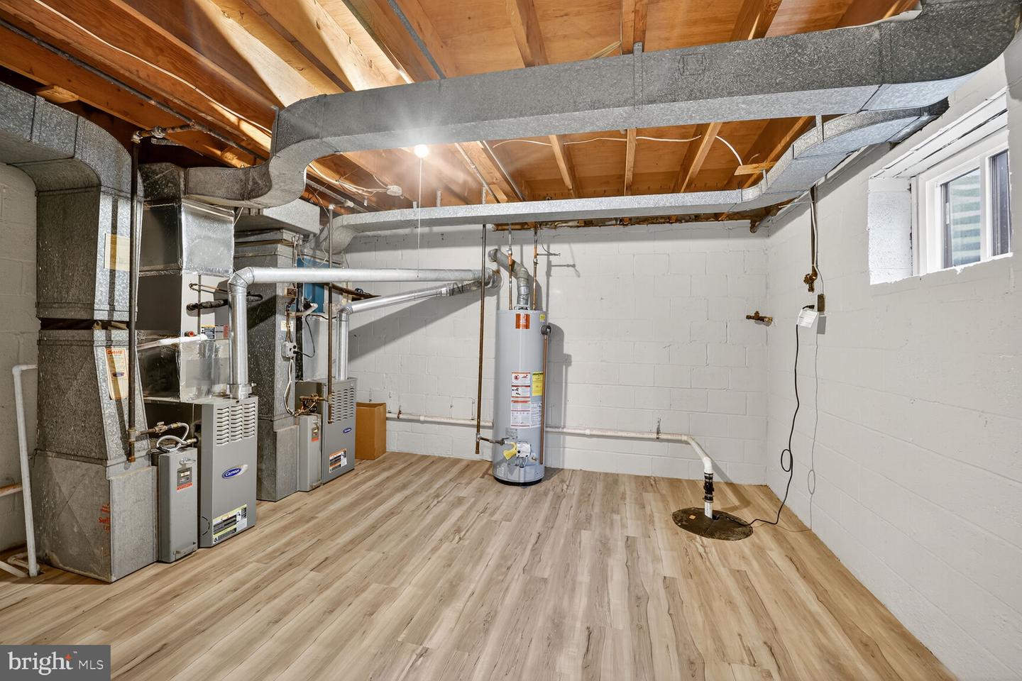 520 N QUAKER LN, ALEXANDRIA, Virginia 22304, 4 Bedrooms Bedrooms, ,2 BathroomsBathrooms,Residential,For sale,520 N QUAKER LN,VAAX2047730 MLS # VAAX2047730