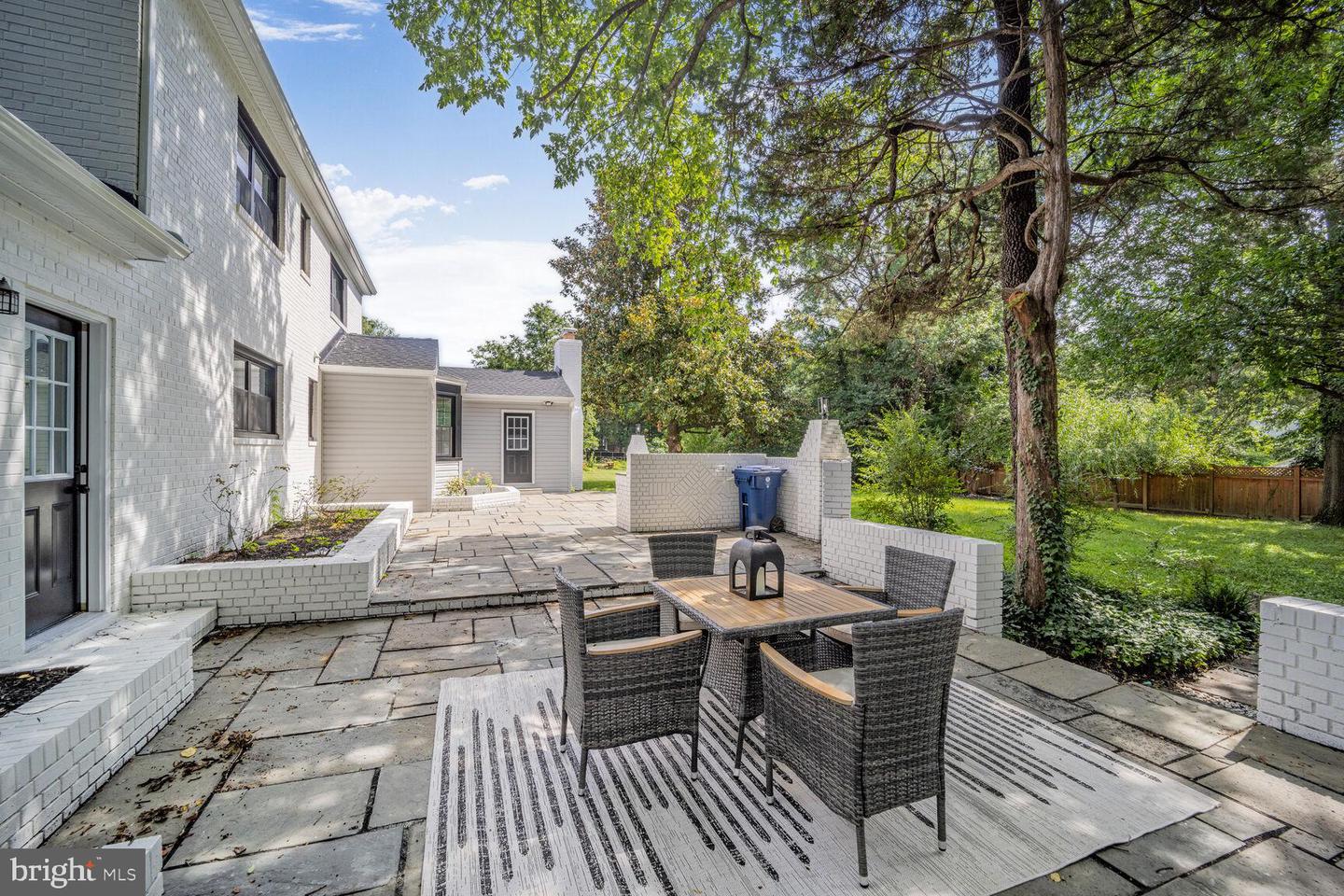520 N QUAKER LN, ALEXANDRIA, Virginia 22304, 4 Bedrooms Bedrooms, ,2 BathroomsBathrooms,Residential,For sale,520 N QUAKER LN,VAAX2047730 MLS # VAAX2047730