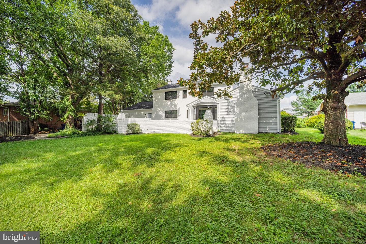 520 N QUAKER LN, ALEXANDRIA, Virginia 22304, 4 Bedrooms Bedrooms, ,2 BathroomsBathrooms,Residential,For sale,520 N QUAKER LN,VAAX2047730 MLS # VAAX2047730