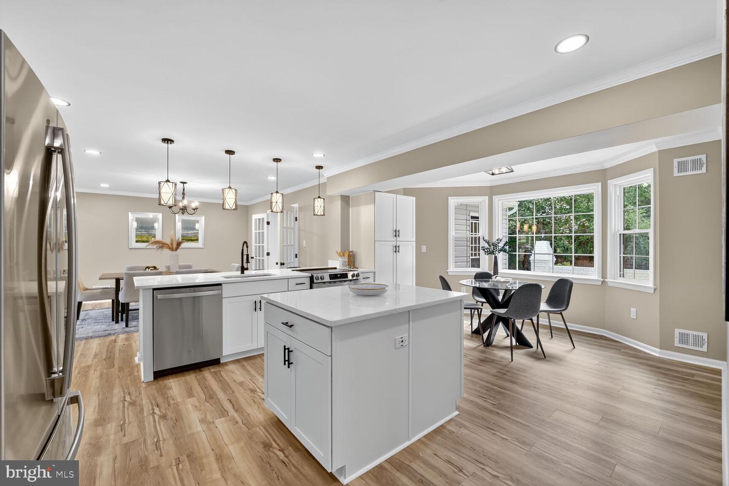520 N QUAKER LN, ALEXANDRIA, Virginia 22304, 4 Bedrooms Bedrooms, ,2 BathroomsBathrooms,Residential,For sale,520 N QUAKER LN,VAAX2047730 MLS # VAAX2047730