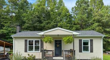 3843 BUCKNER RD, BUMPASS, Virginia 23024, 2 Bedrooms Bedrooms, ,1 BathroomBathrooms,Residential,For sale,3843 BUCKNER RD,VALA2008306 MLS # VALA2008306