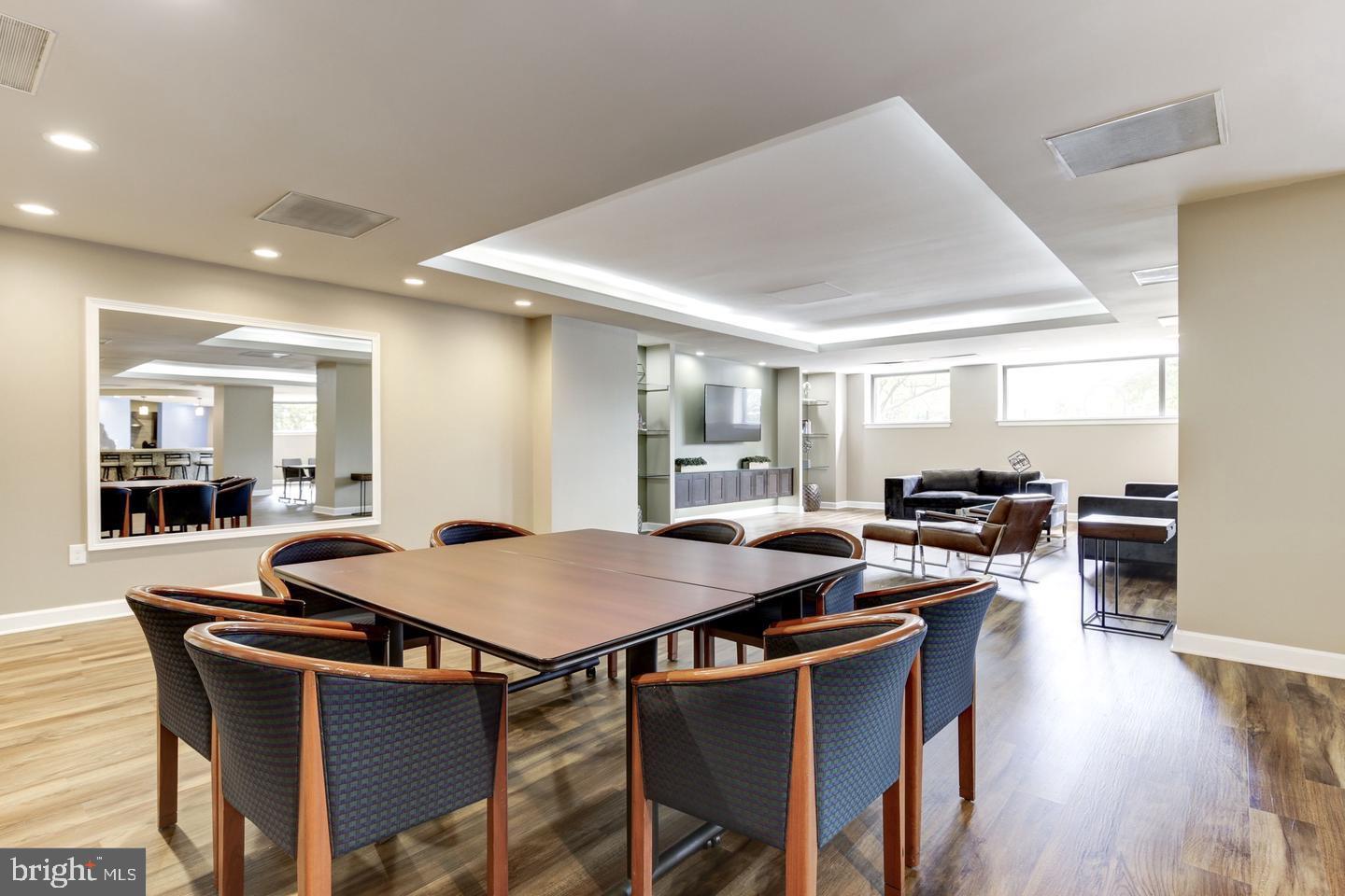 2111 WISCONSIN AVE NW #502, WASHINGTON, District Of Columbia 20007, 1 Bedroom Bedrooms, ,1 BathroomBathrooms,Residential,For sale,2111 WISCONSIN AVE NW #502,DCDC2211574 MLS # DCDC2211574