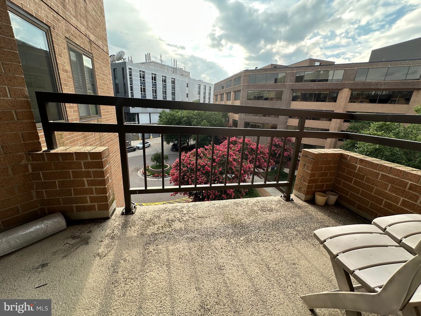 2111 WISCONSIN AVE NW #502, WASHINGTON, District Of Columbia 20007, 1 Bedroom Bedrooms, ,1 BathroomBathrooms,Residential,For sale,2111 WISCONSIN AVE NW #502,DCDC2211574 MLS # DCDC2211574