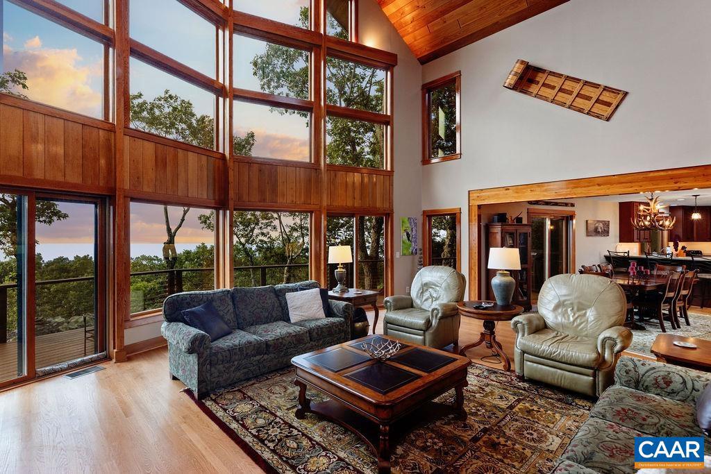 58 SUMMIT LN, WINTERGREEN RESORT, Virginia 22967, 5 Bedrooms Bedrooms, ,4 BathroomsBathrooms,Residential,For sale,58 SUMMIT LN,667052 MLS # 667052