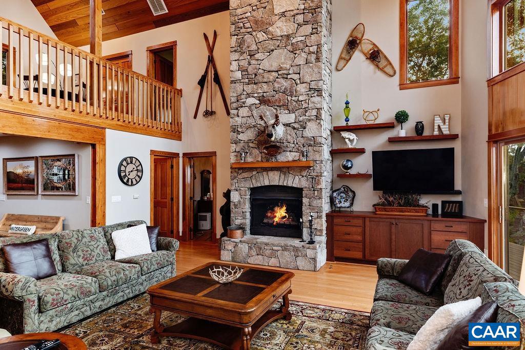 58 SUMMIT LN, WINTERGREEN RESORT, Virginia 22967, 5 Bedrooms Bedrooms, ,4 BathroomsBathrooms,Residential,For sale,58 SUMMIT LN,667052 MLS # 667052
