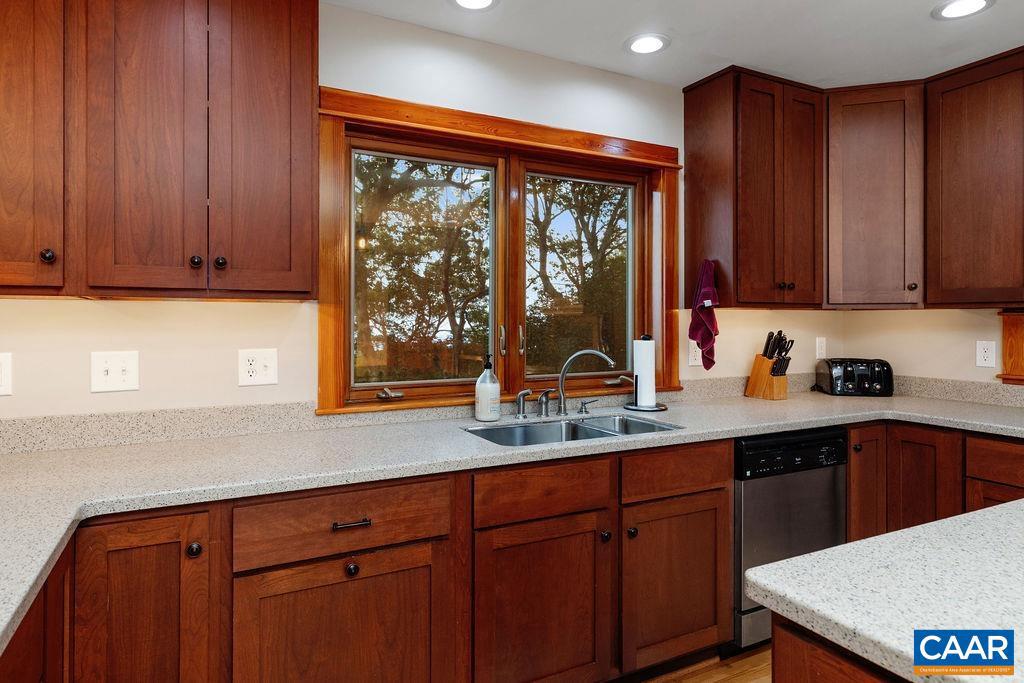 58 SUMMIT LN, WINTERGREEN RESORT, Virginia 22967, 5 Bedrooms Bedrooms, ,4 BathroomsBathrooms,Residential,For sale,58 SUMMIT LN,667052 MLS # 667052