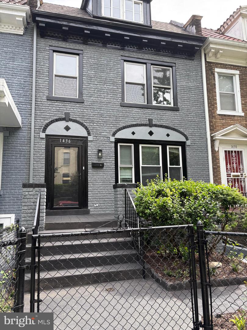 1436 SPRING RD NW, WASHINGTON, District Of Columbia 20010, 4 Bedrooms Bedrooms, ,4 BathroomsBathrooms,Residential,For sale,1436 SPRING RD NW,DCDC2211742 MLS # DCDC2211742