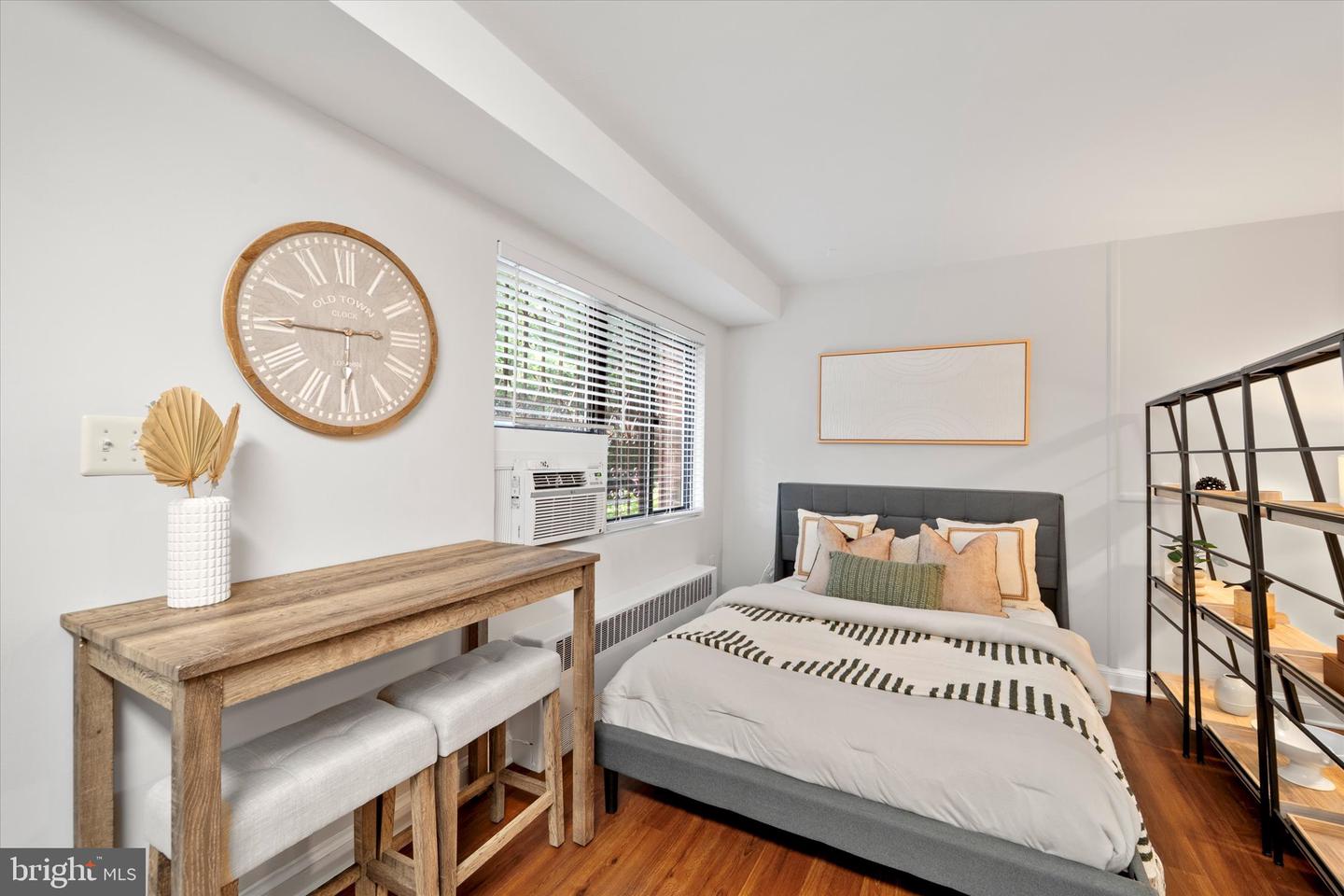 1565 N COLONIAL TER #104-Z, ARLINGTON, Virginia 22209, ,1 BathroomBathrooms,Residential,For sale,1565 N COLONIAL TER #104-Z,VAAR2061274 MLS # VAAR2061274